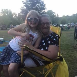 Meet your Posher, Debi